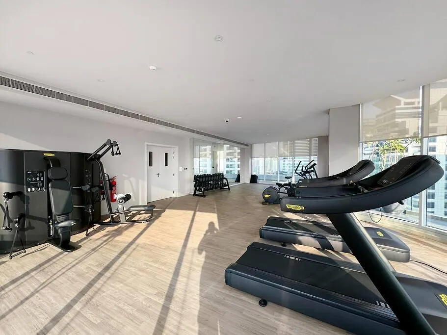 First Class 1Br Inviting Marina View Dubai Apartamento